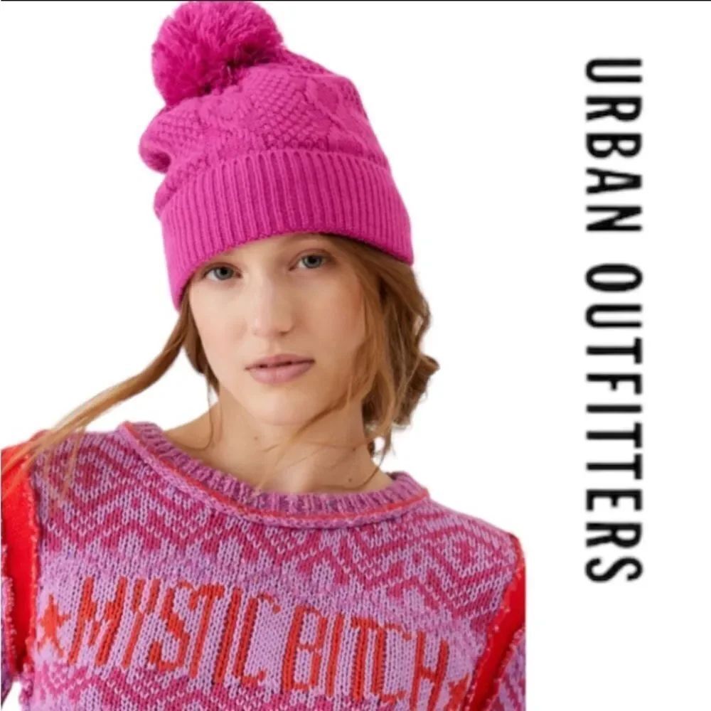 NEW UO Urban Outfitters Demi Pink Cable Knit Pom Hat Beanie